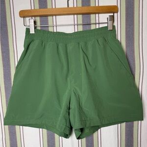 lululemon pace breaker shorts